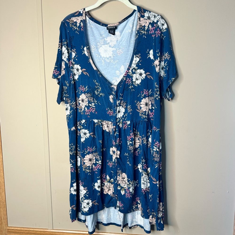 Torrid Blue Floral Tunic Top